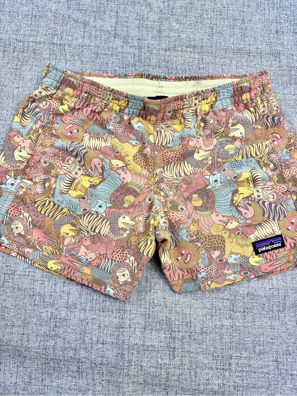 Patagonia Girls Baggies Shorts size M 10 yrs J
